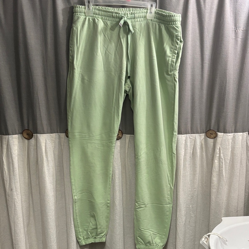 Talentless sweatpants xl